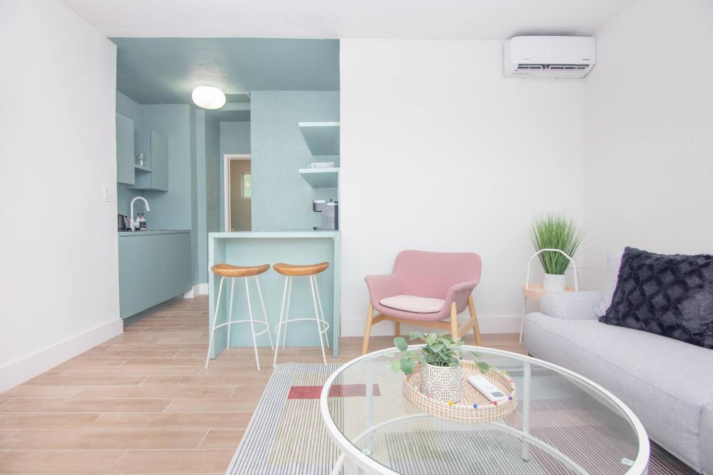 Stylish One Bedroom Apartment In El Portal #4 Miami Bagian luar foto